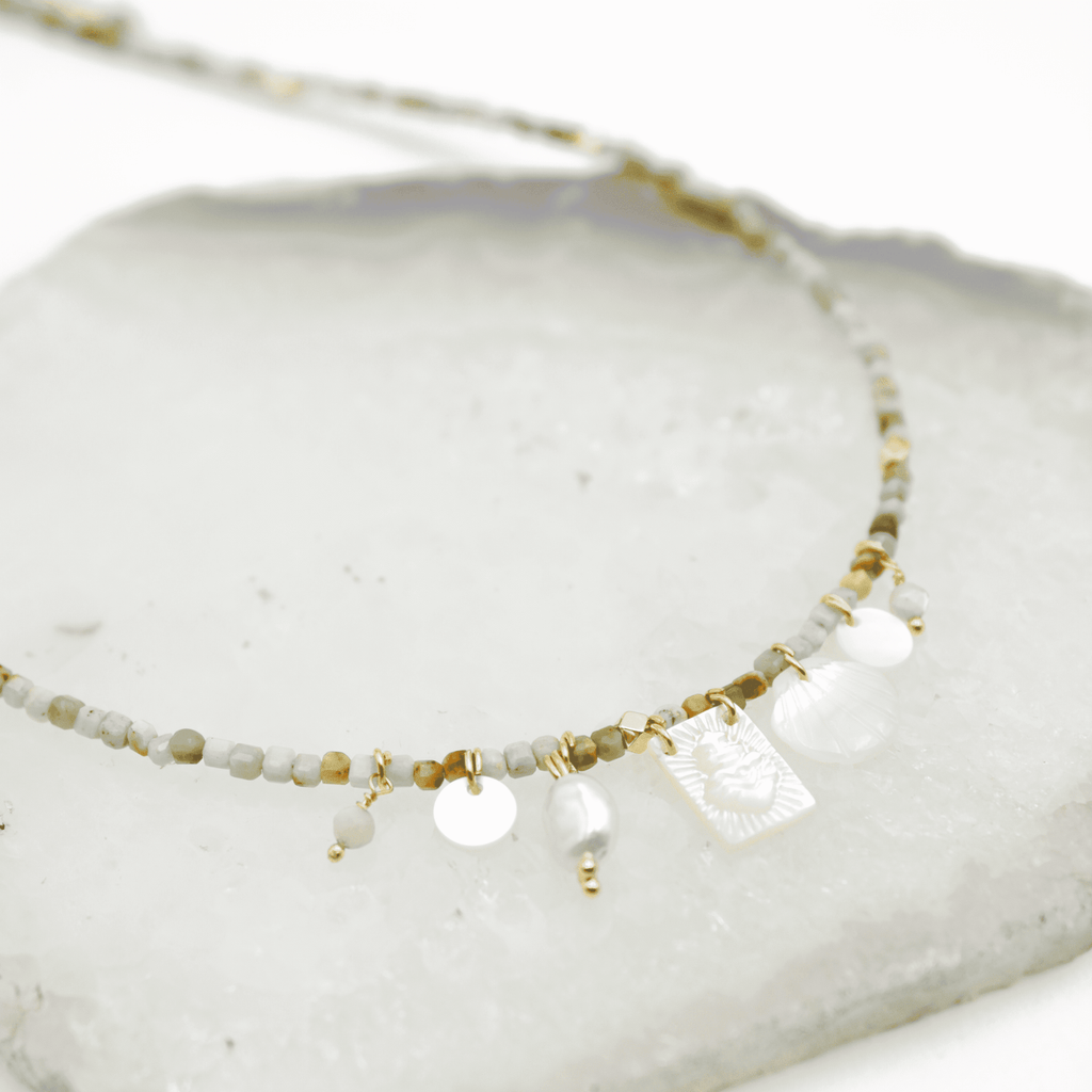 Collier perles grigri Joe