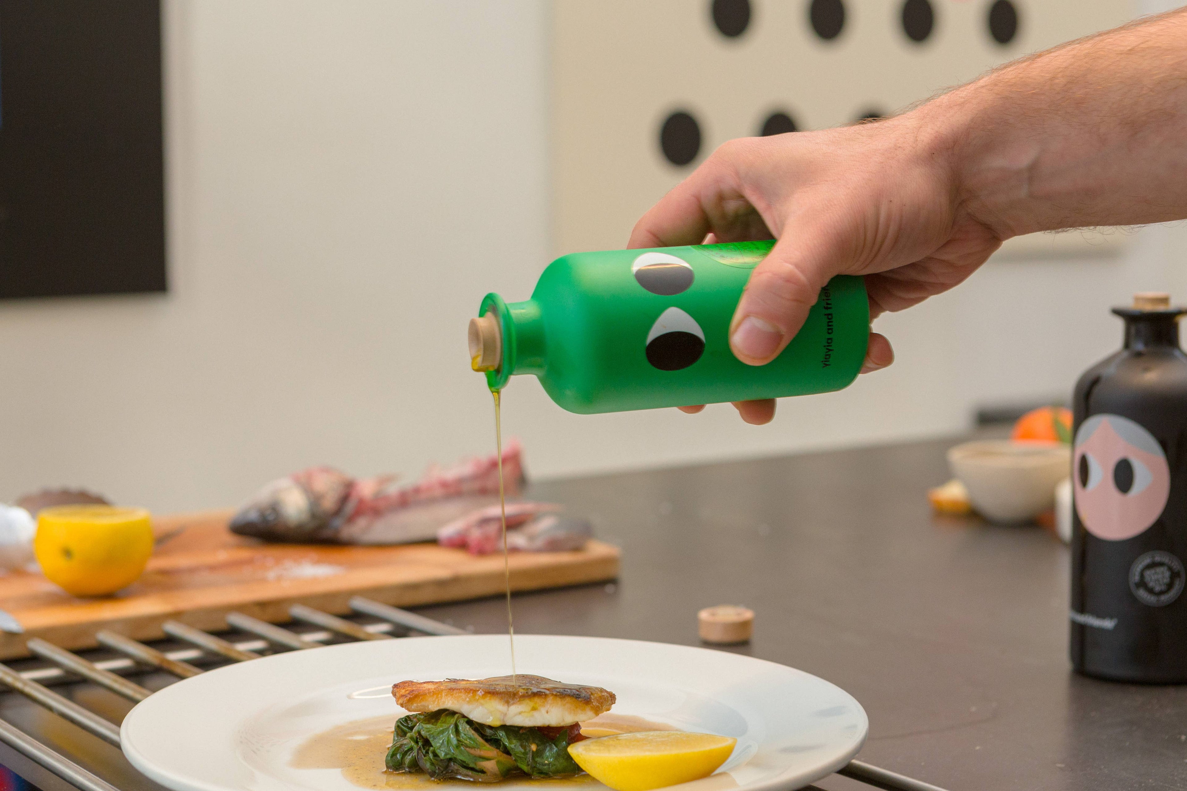 Huile d’olive extra vierge au basilic